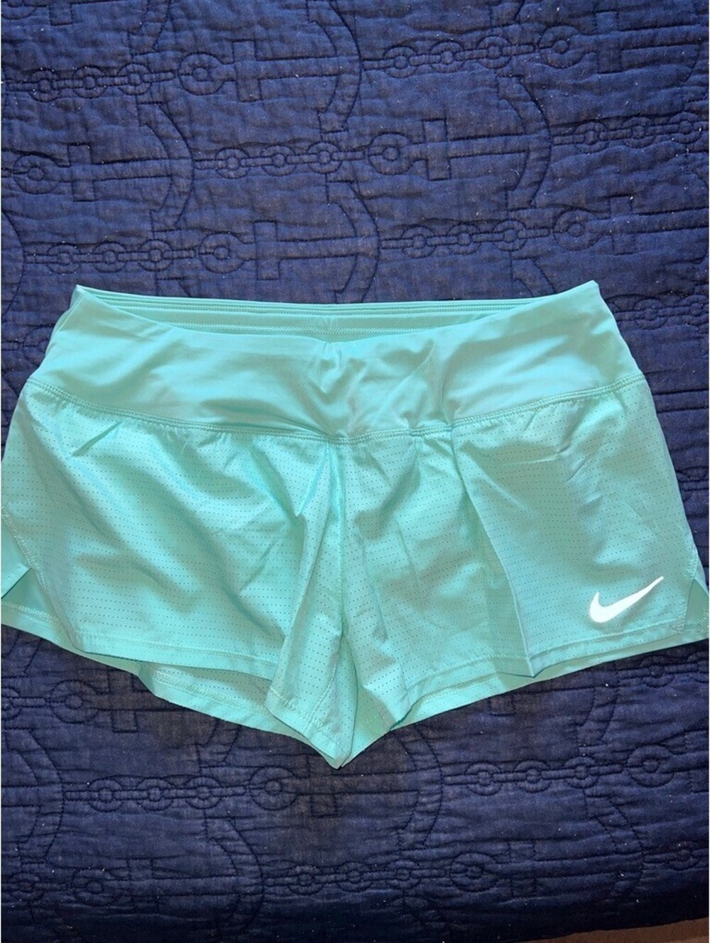 Nike women's Nike dri fit 3" aqua perforated running shorts M